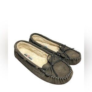Minnetonka Leather Cally Slipper Gray Women Size 8